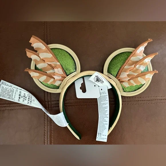 Disney’s Marvel Wakanda Forever Mickey Ears NWT - Picture 3 of 3